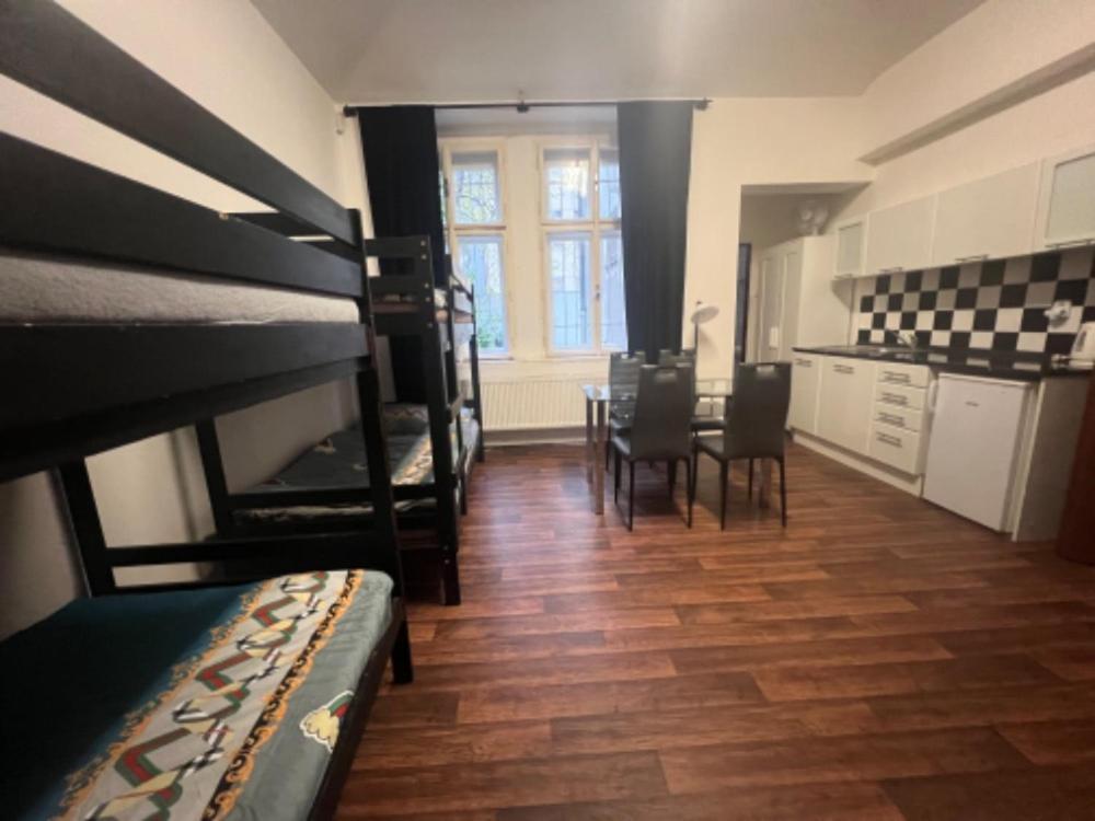 Apartment Moon Praga Zewnętrze zdjęcie