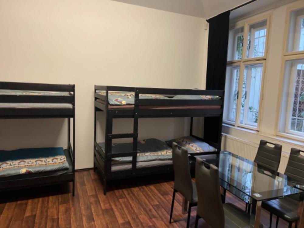Apartment Moon Praga Zewnętrze zdjęcie