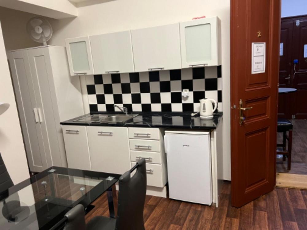 Apartment Moon Praga Zewnętrze zdjęcie