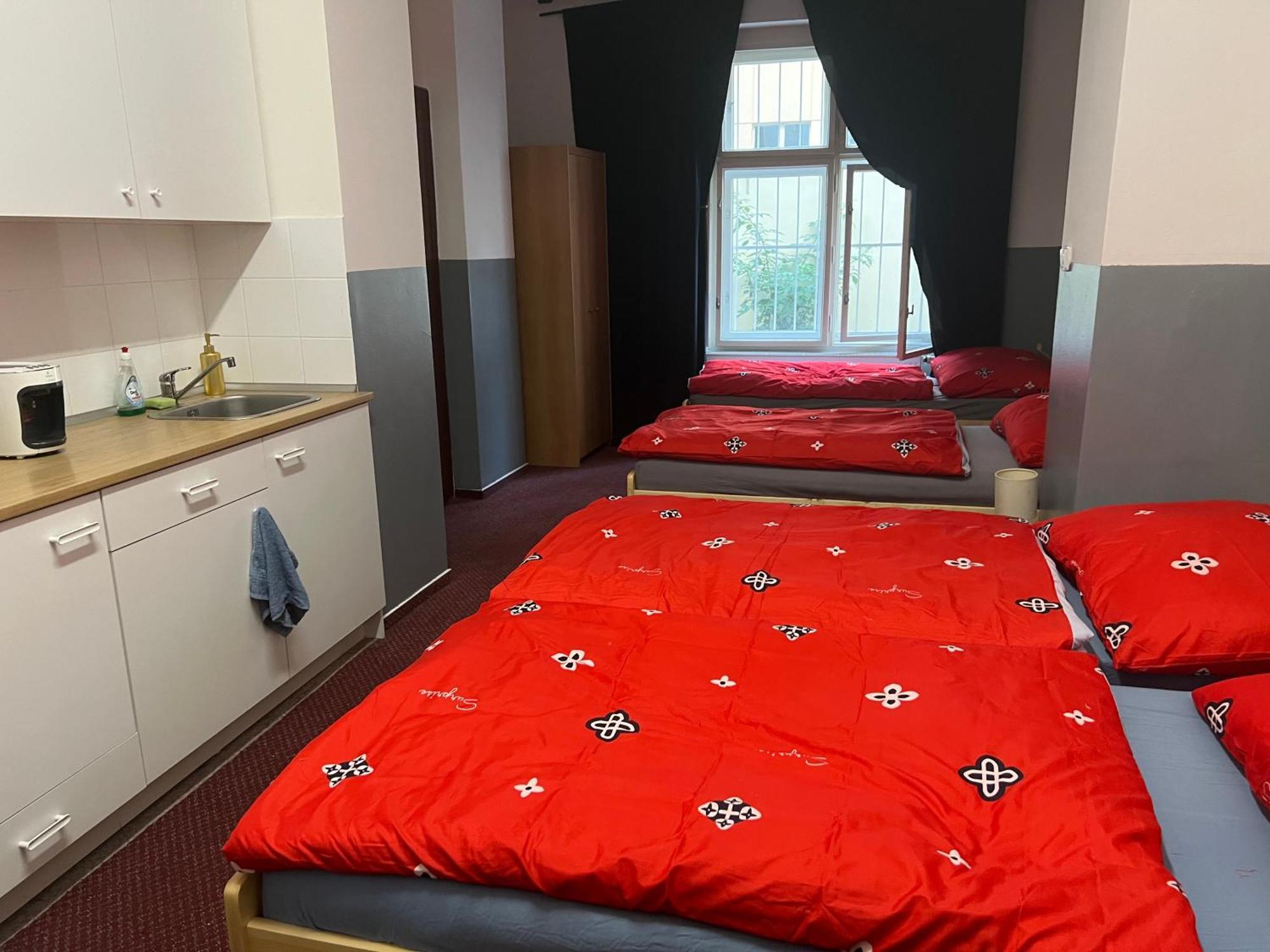 Apartment Moon Praga Zewnętrze zdjęcie