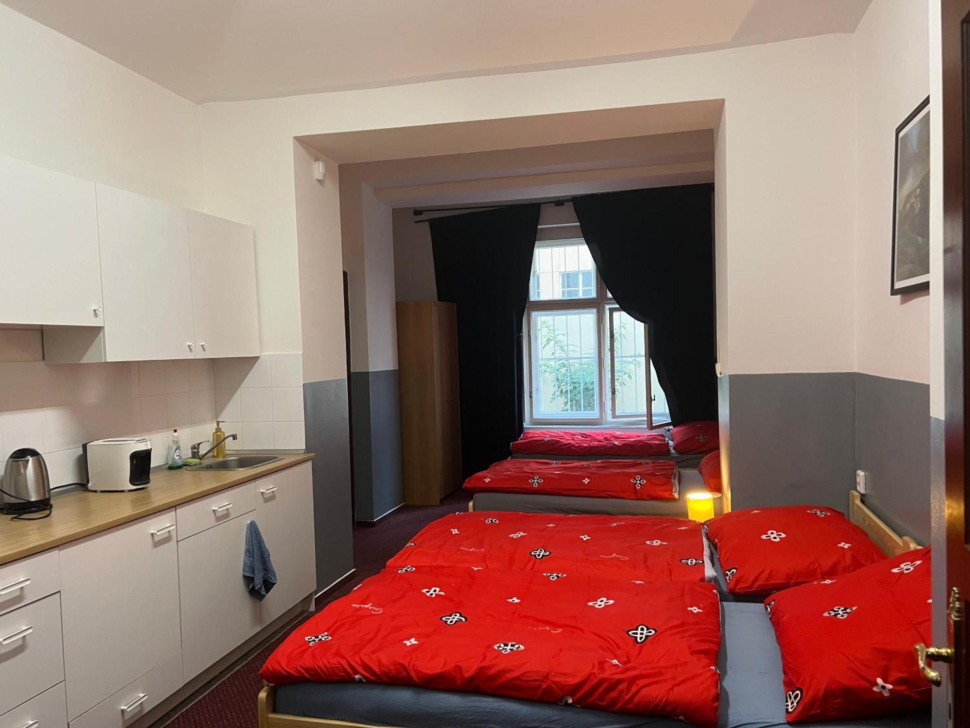 Apartment Moon Praga Zewnętrze zdjęcie